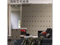 逸致艺术玻璃 让拼镜拼接点亮沙发背景墙的艺术之美